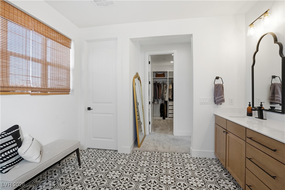 10125 Pleasant Knoll Avenue