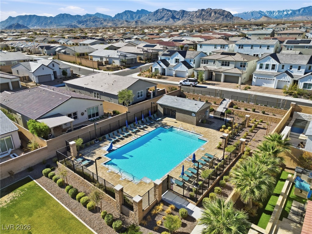 10125 Pleasant Knoll Avenue