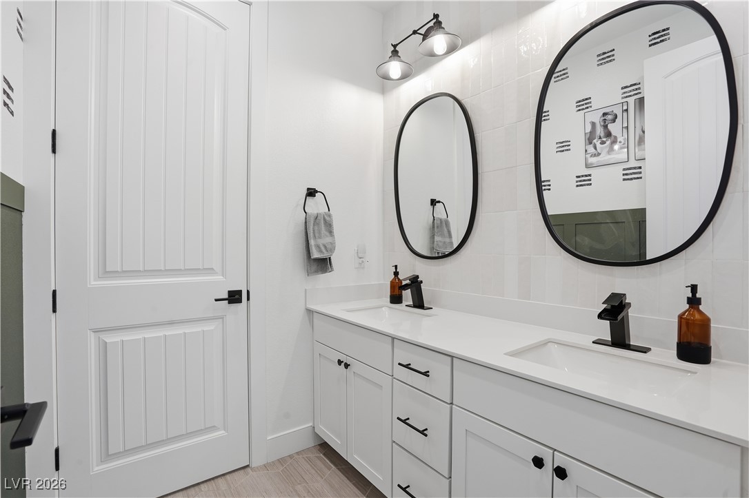 10125 Pleasant Knoll Avenue