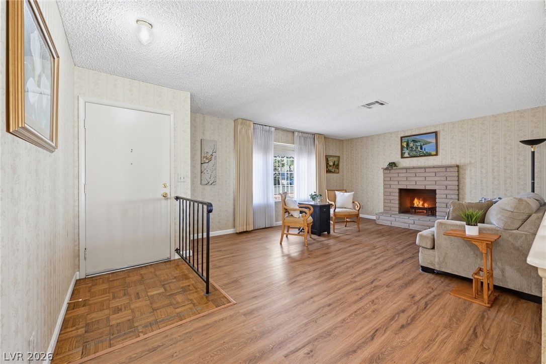 439 Sunburst Drive