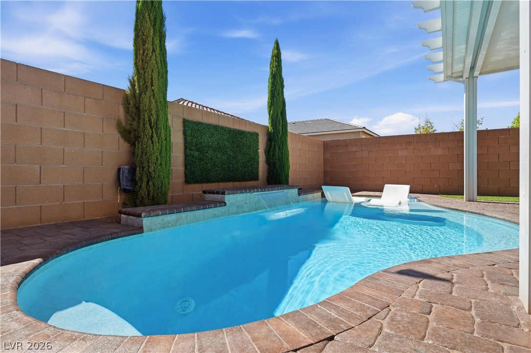 7910 Brookside Falls Court