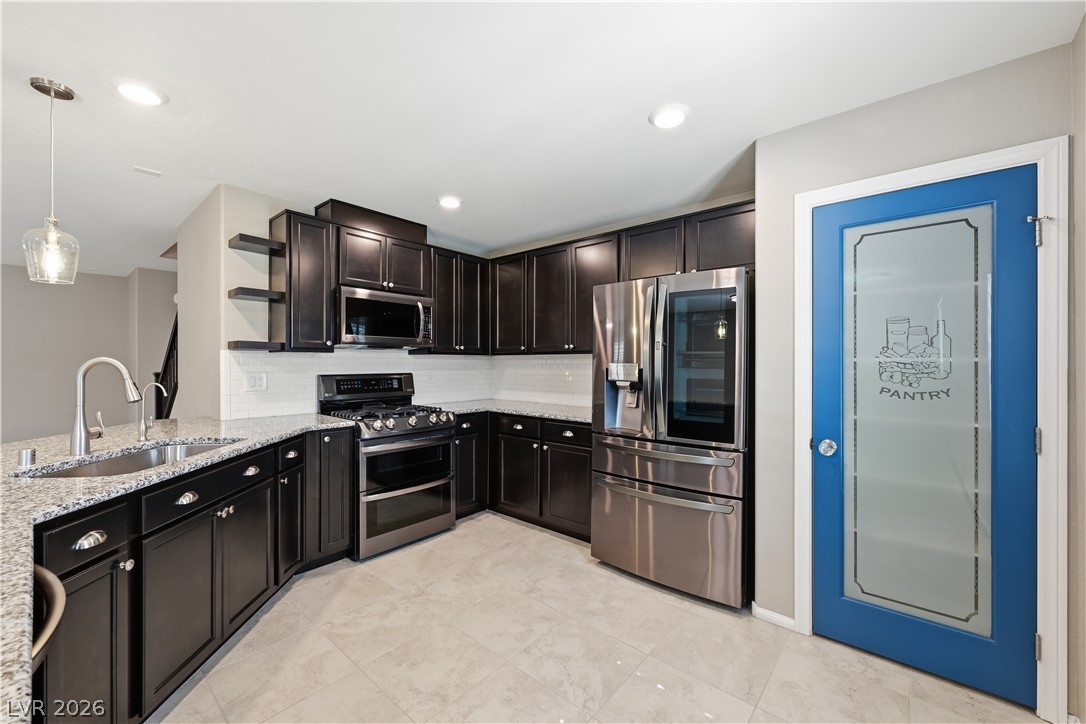 7910 Brookside Falls Court