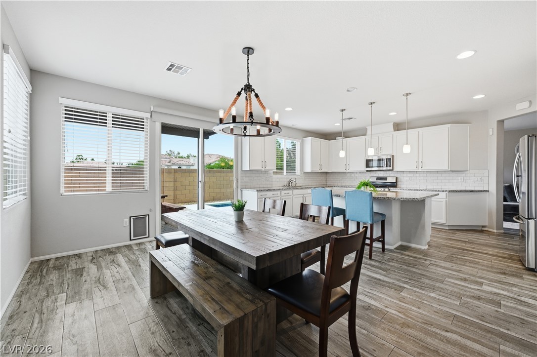 9518 Ridgeglen Court