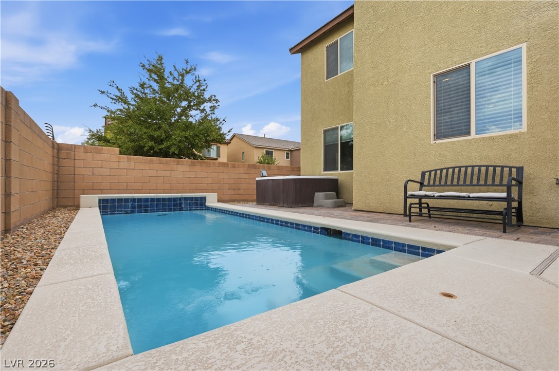 9518 Ridgeglen Court