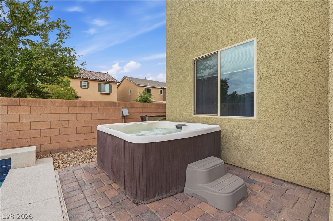 9518 Ridgeglen Court