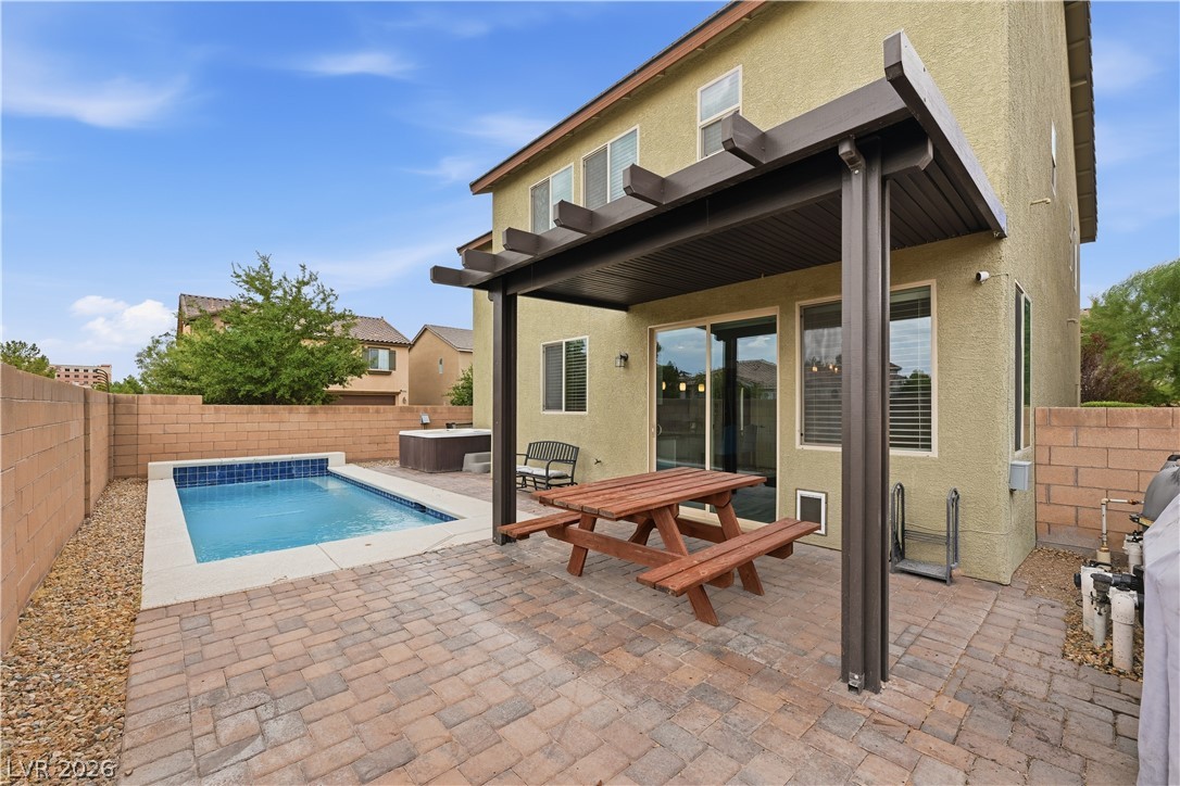 9518 Ridgeglen Court