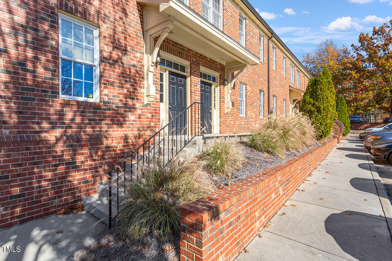 727 W Hargett Street Unit: 203
