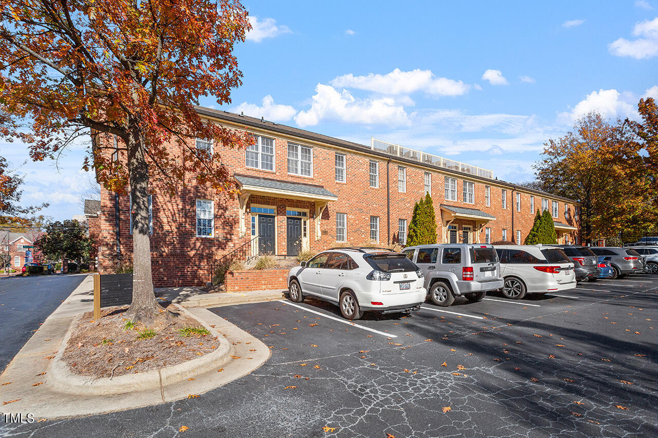 727 W Hargett Street Unit: 203