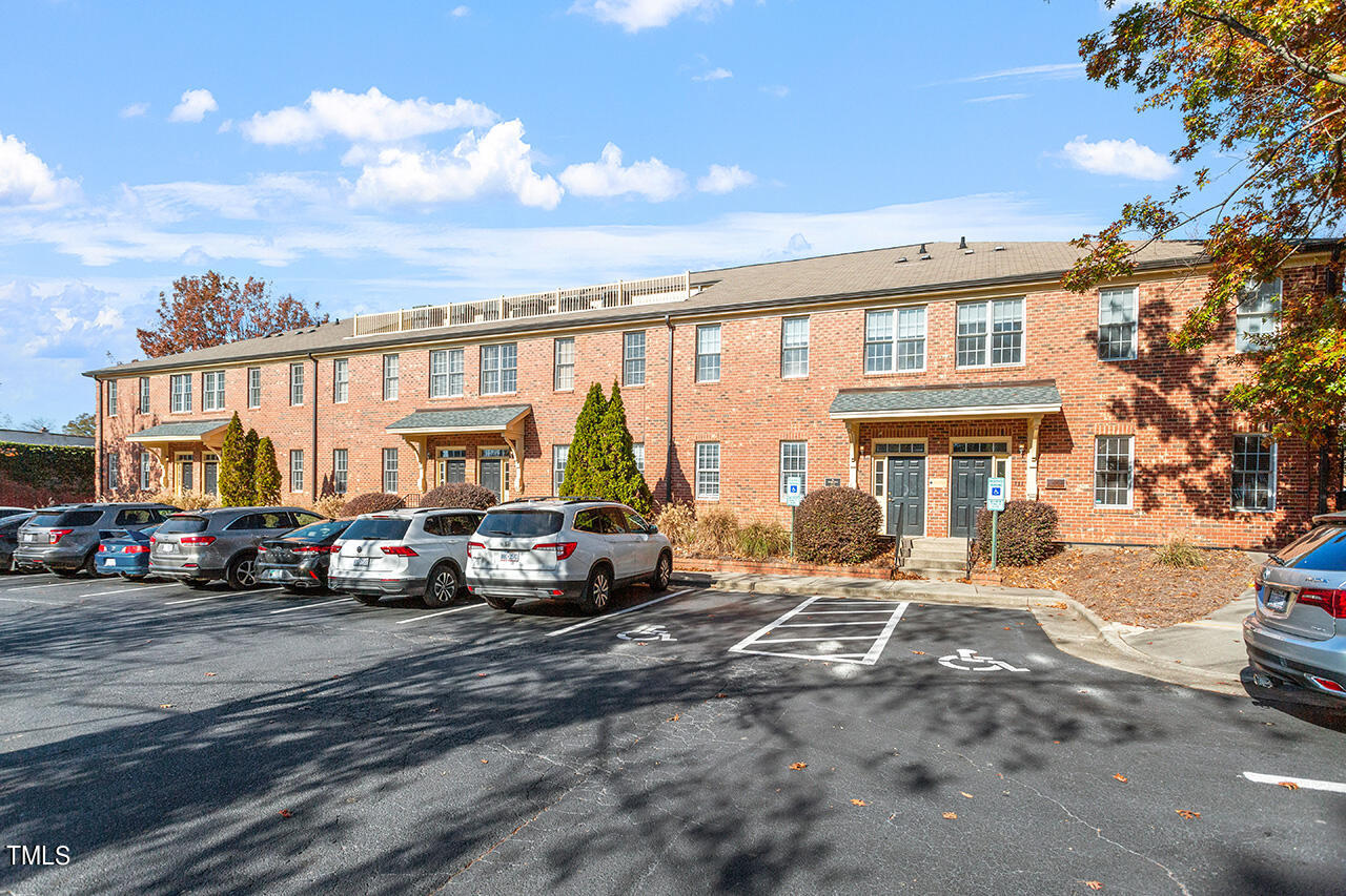 727 W Hargett Street Unit: 203