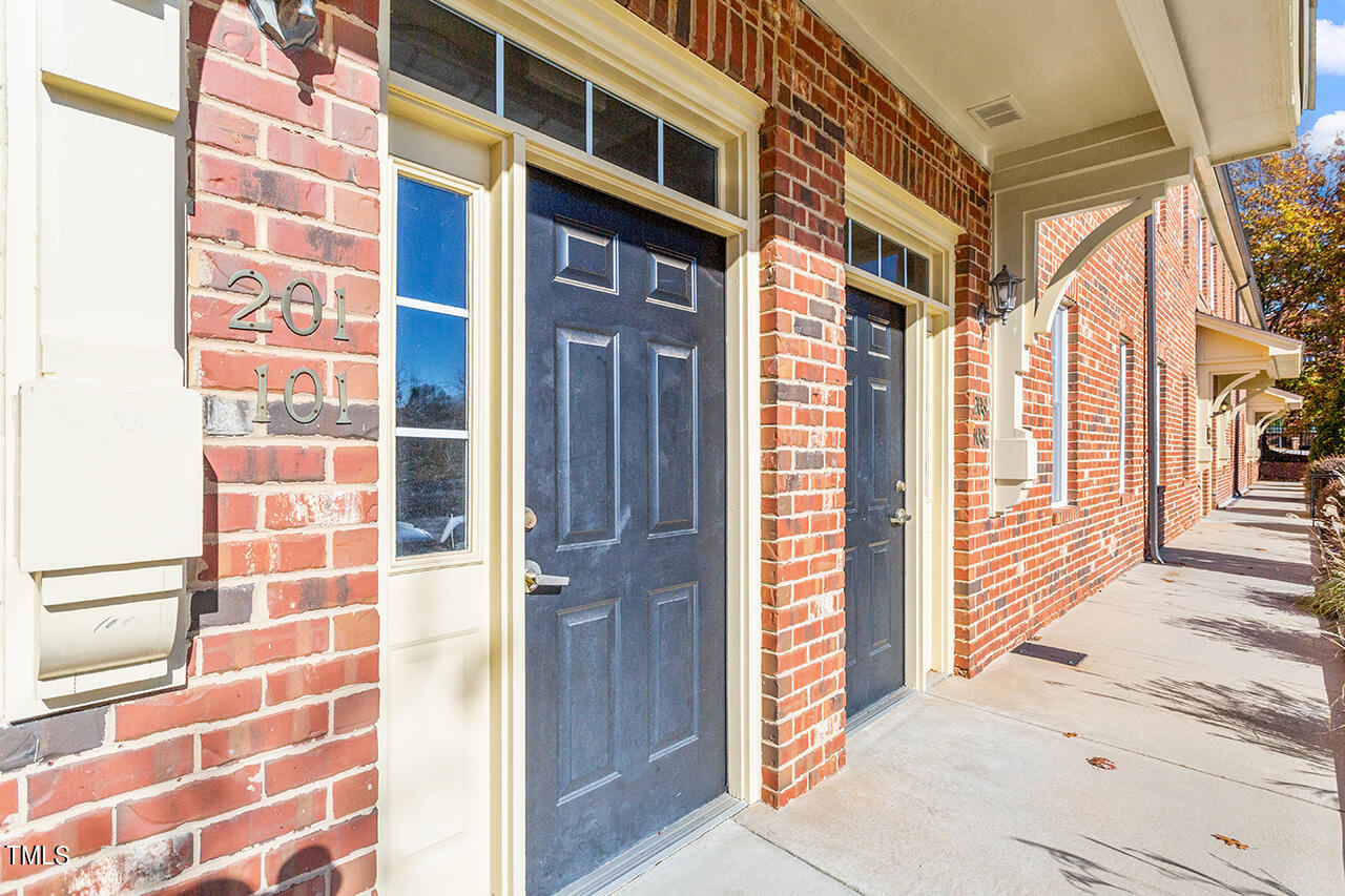 727 W Hargett Street Unit: 203