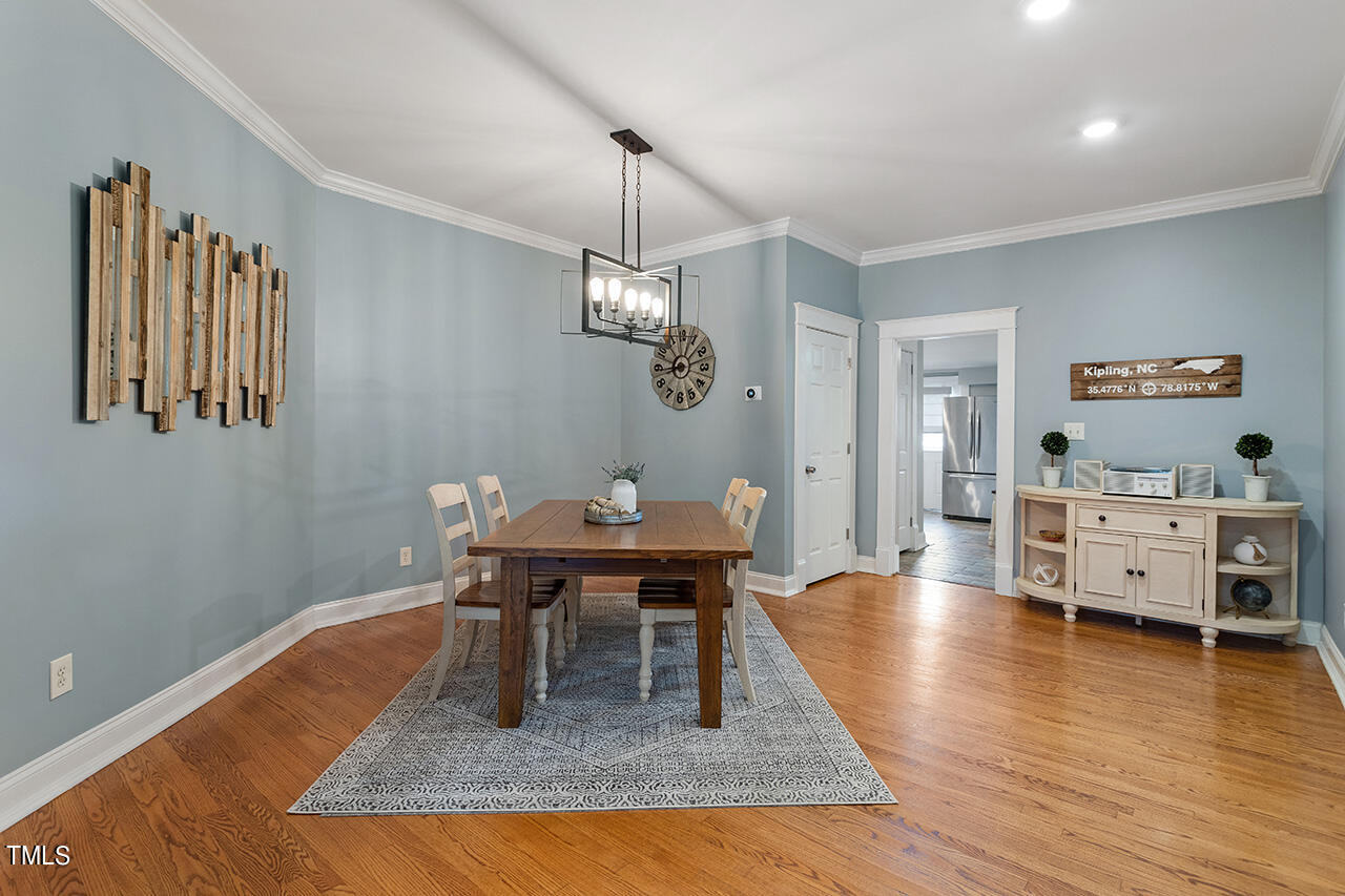 190 Porch Swing Lane