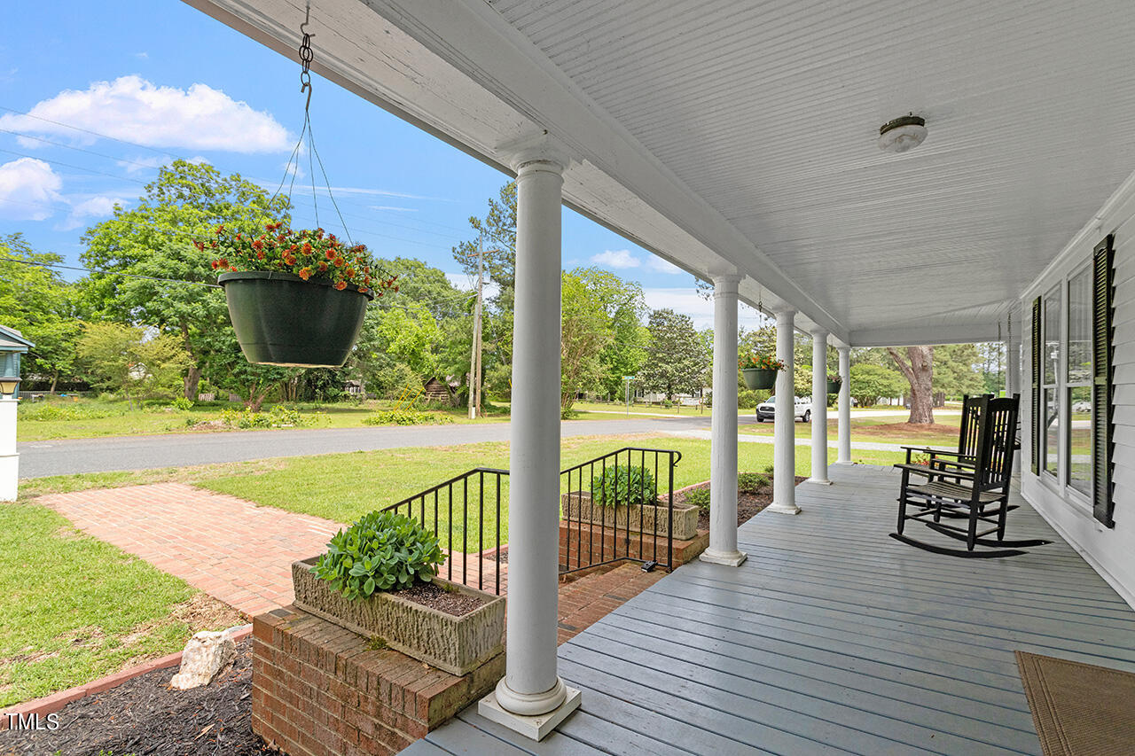 190 Porch Swing Lane