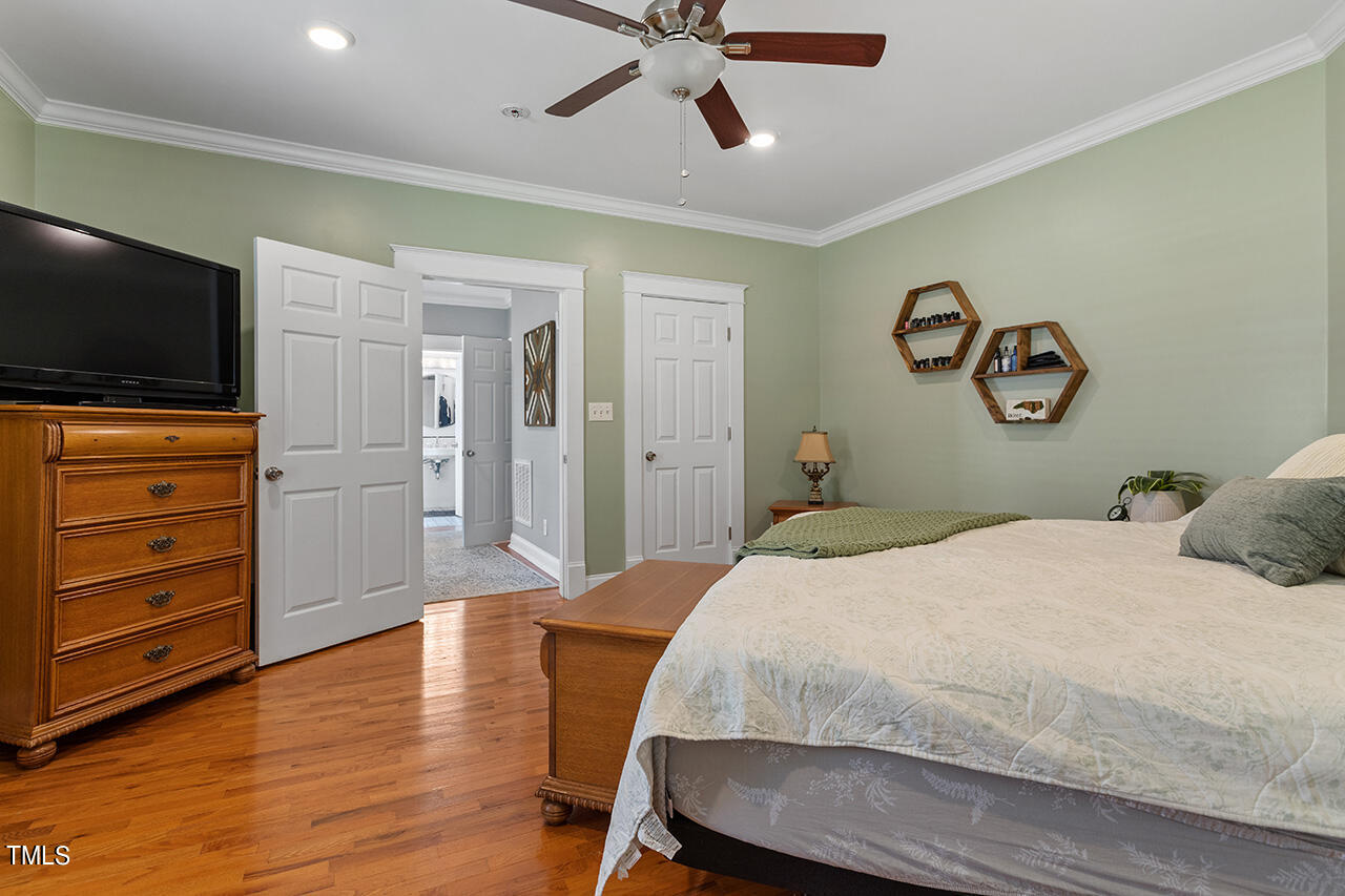 190 Porch Swing Lane