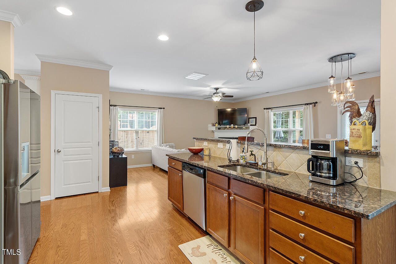 1842 Landstrom Lane