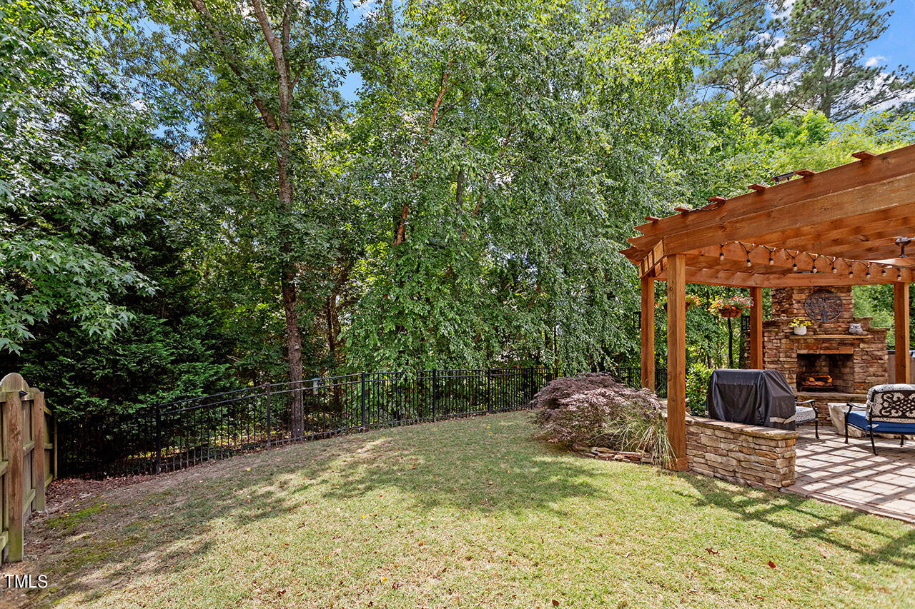 1842 Landstrom Lane