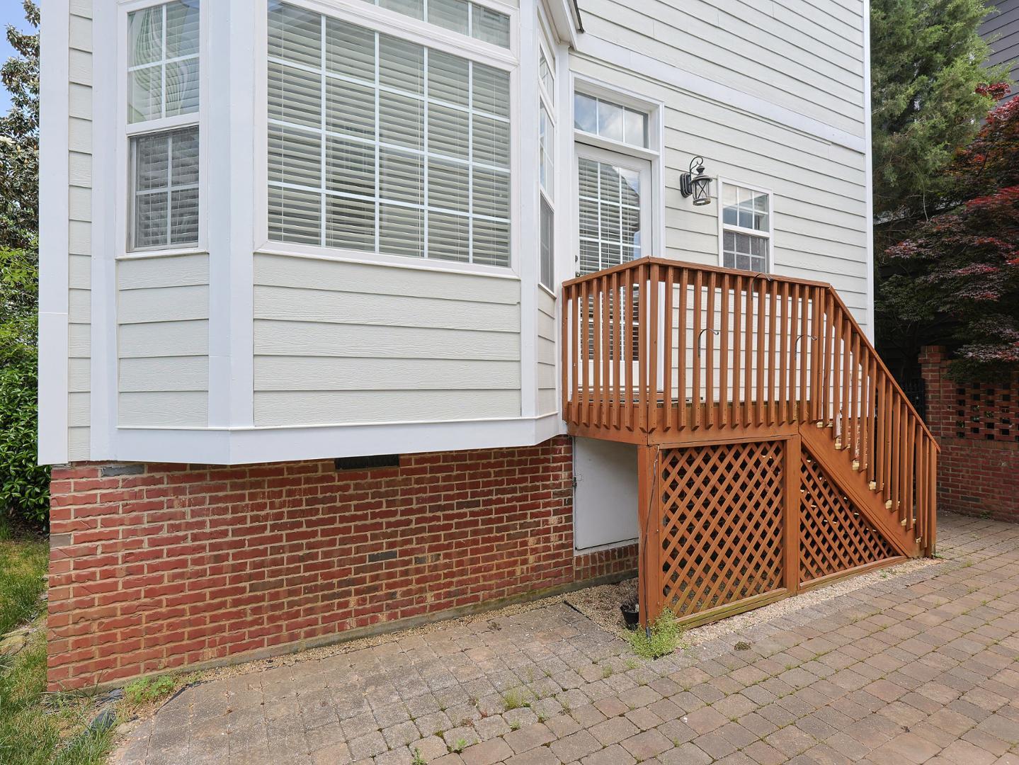 1155 Harp Street