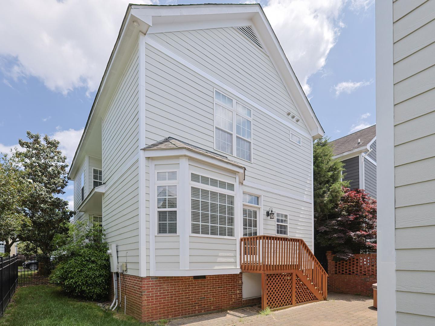 1155 Harp Street