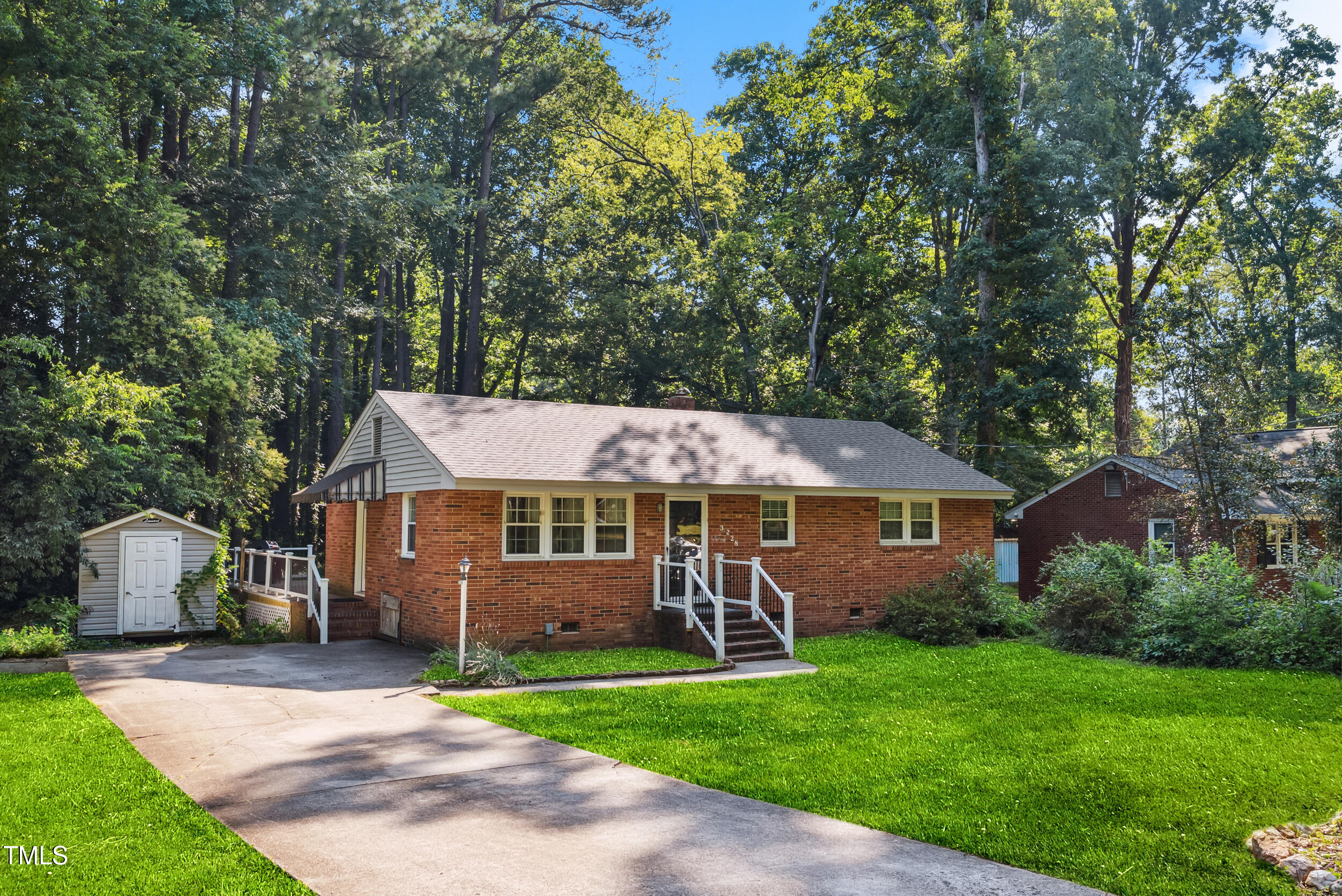 3228 Ward Road