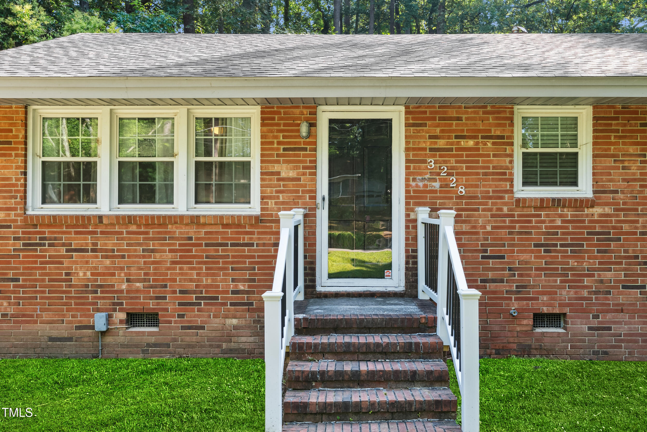 3228 Ward Road
