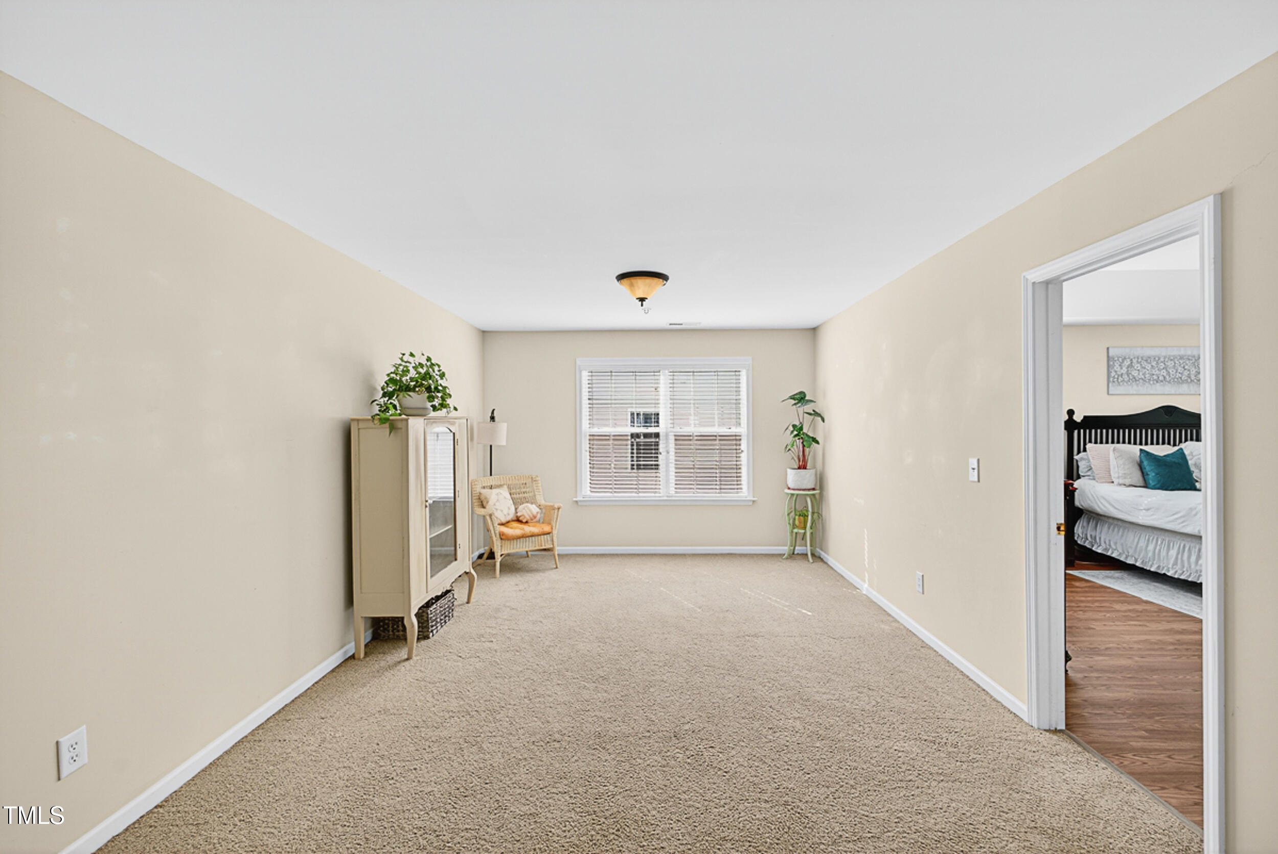 1124 Woodlands Creek Way