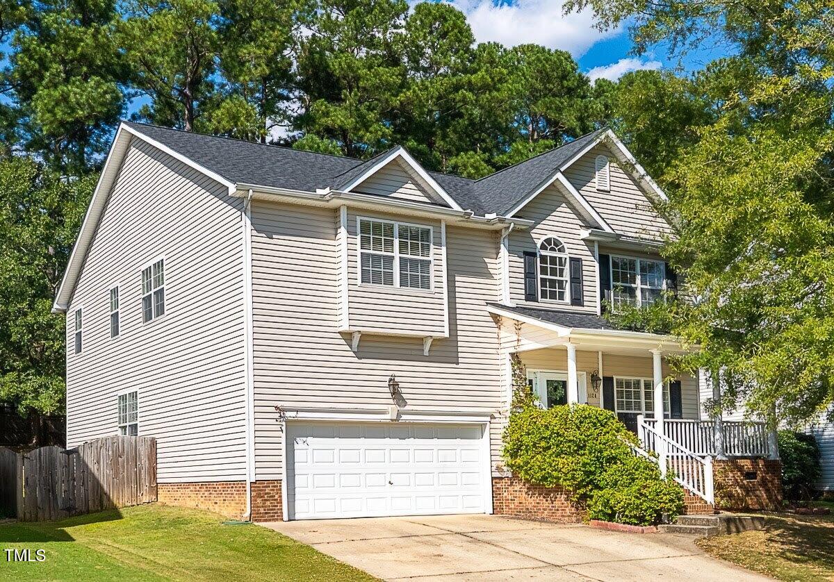 1124 Woodlands Creek Way