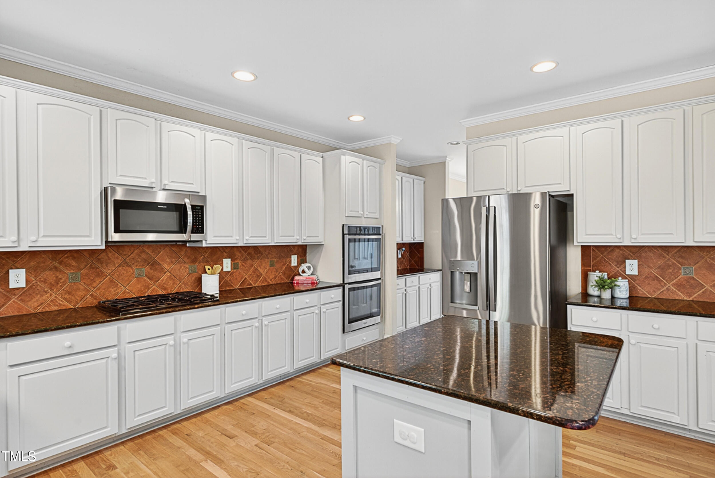 1124 Woodlands Creek Way