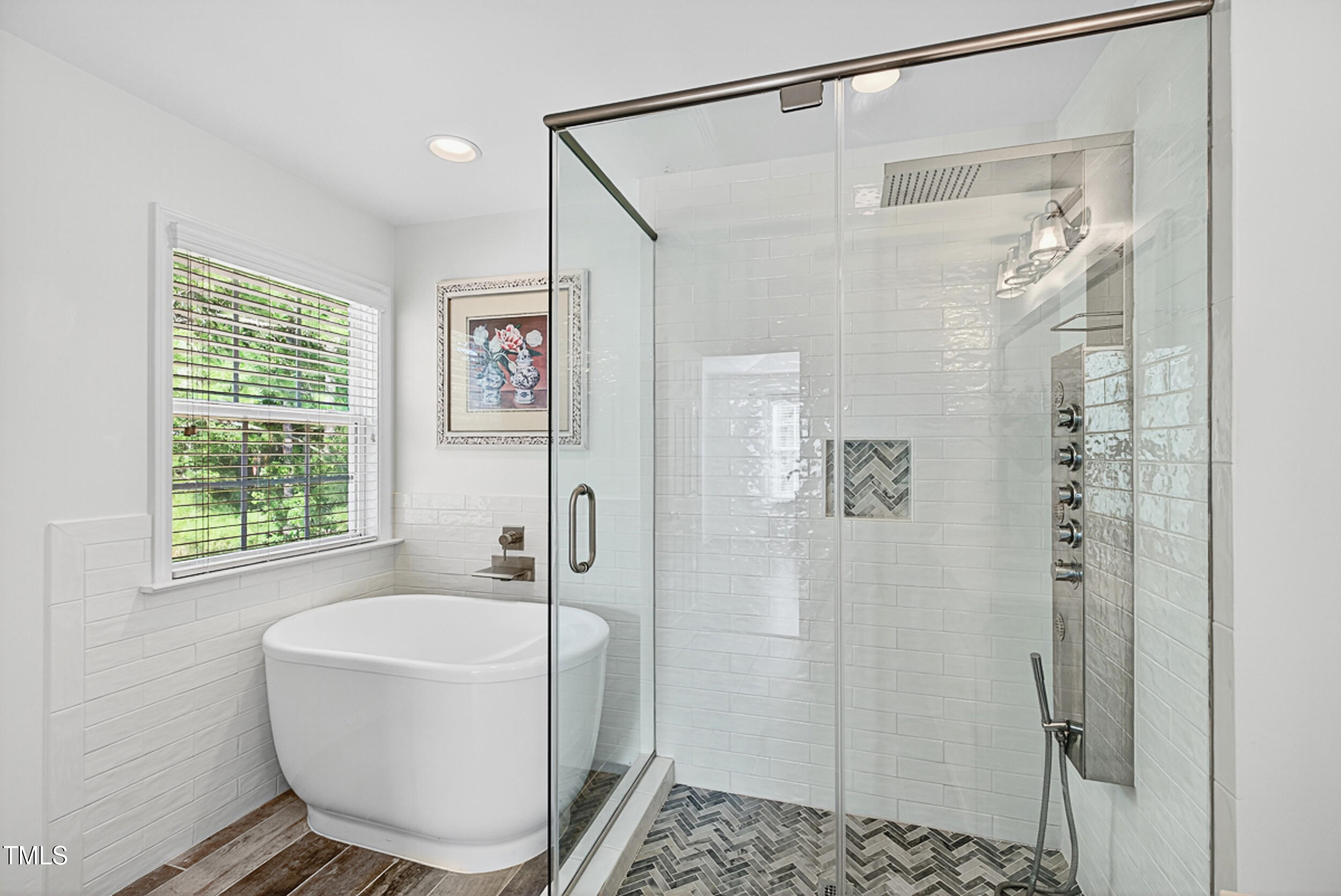 1124 Woodlands Creek Way