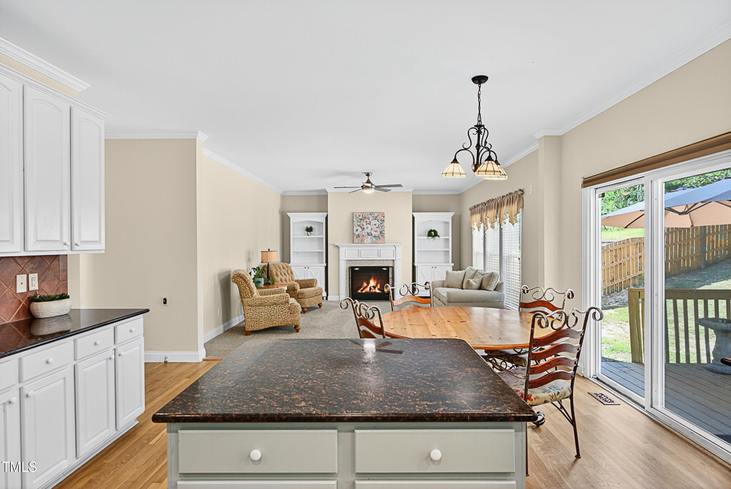 1124 Woodlands Creek Way