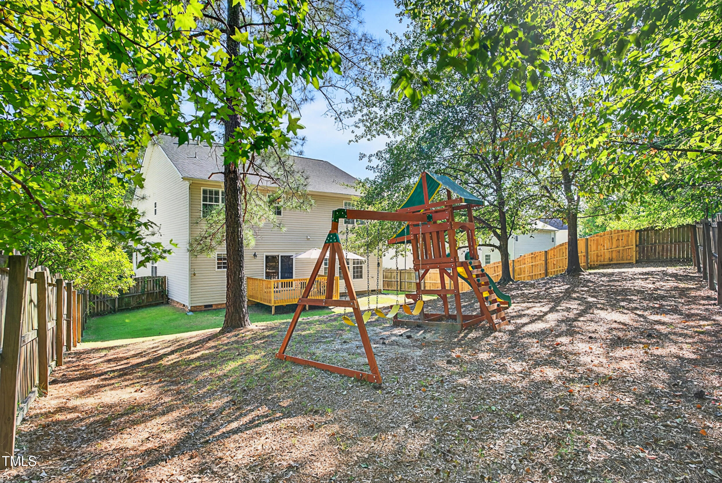 1124 Woodlands Creek Way