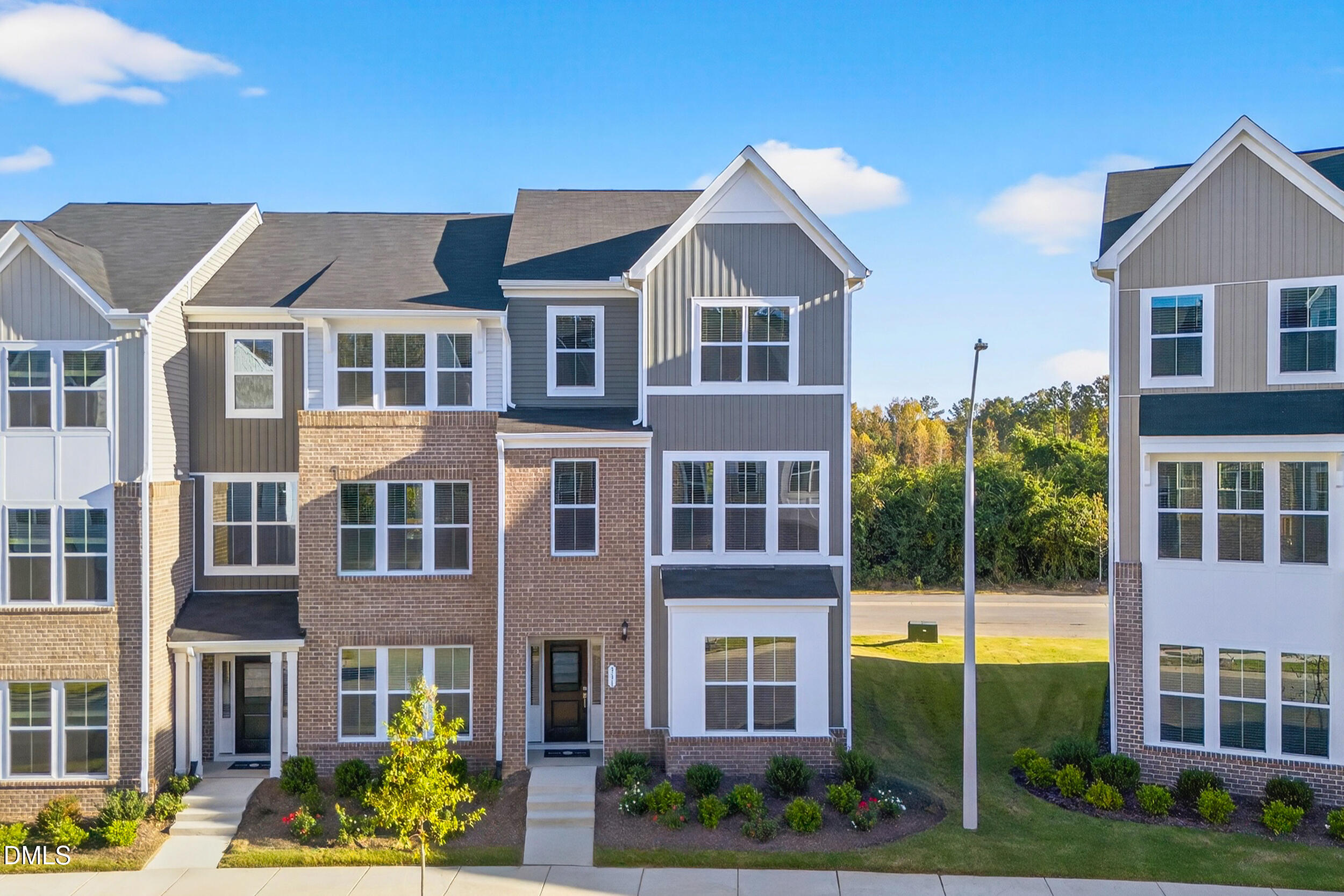 331 Chesapeake Commons Street
