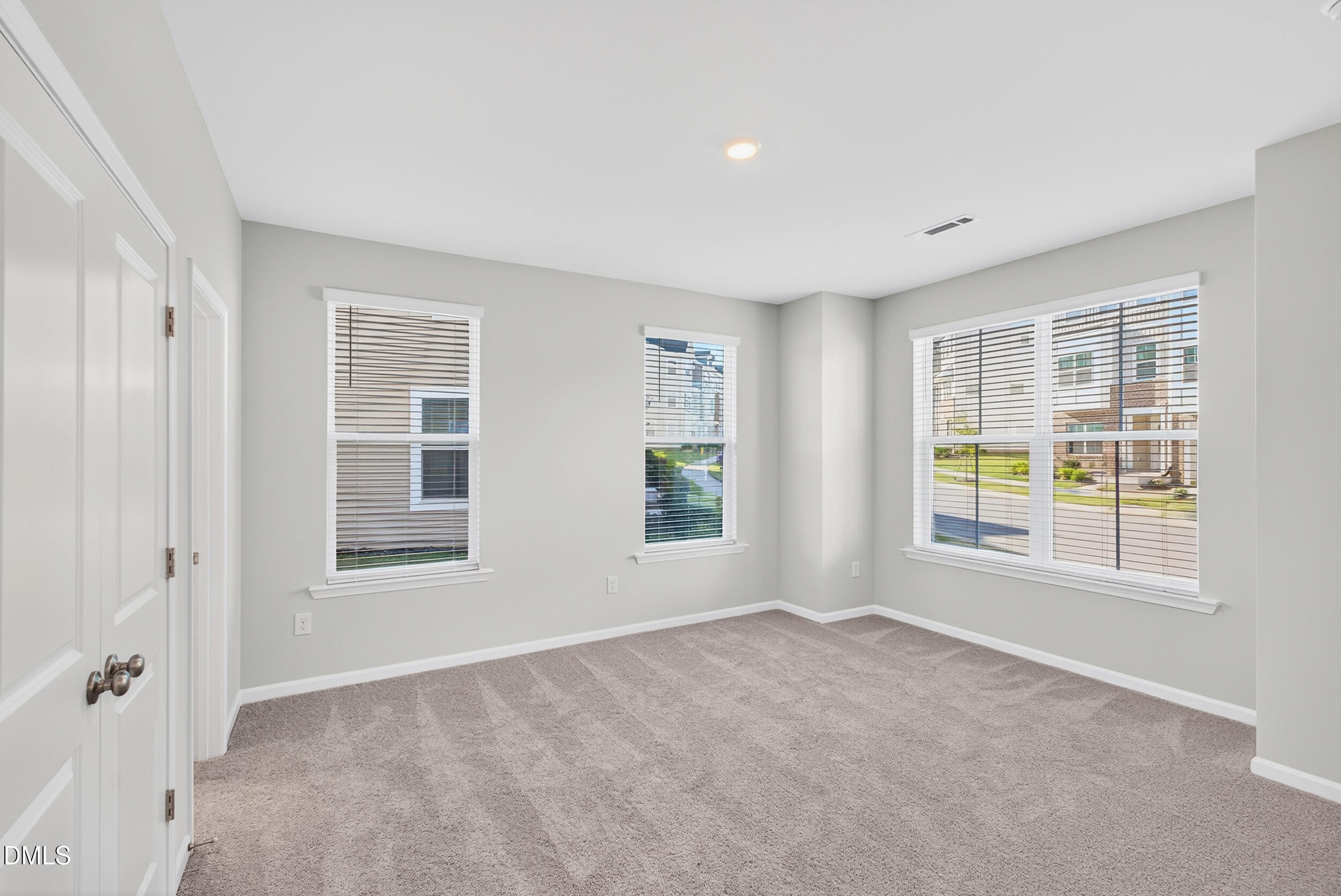 331 Chesapeake Commons Street