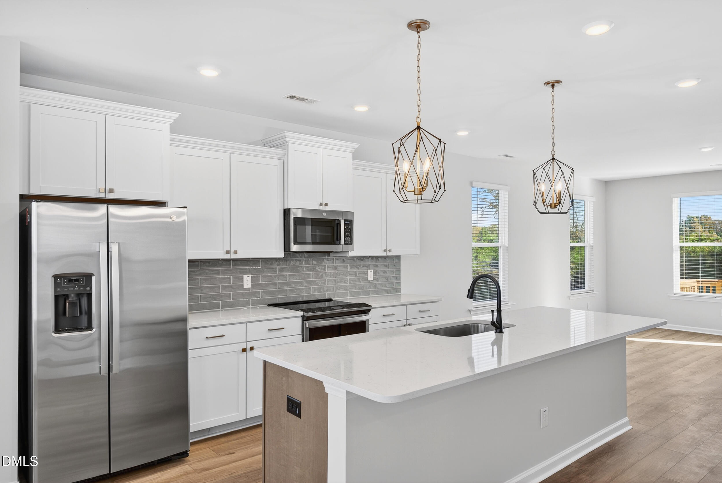 335 Chesapeake Commons Street