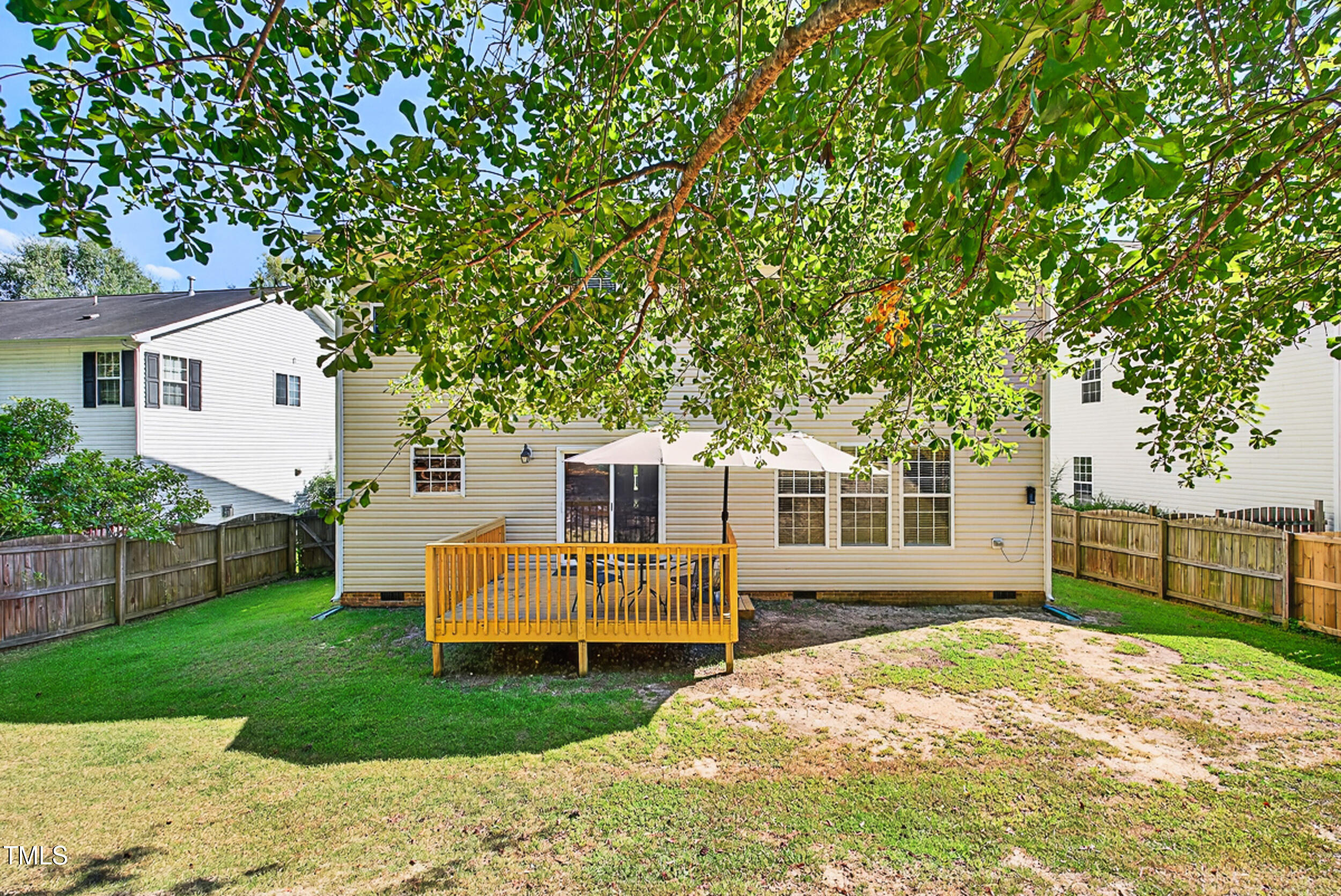 1124 Woodlands Creek Way