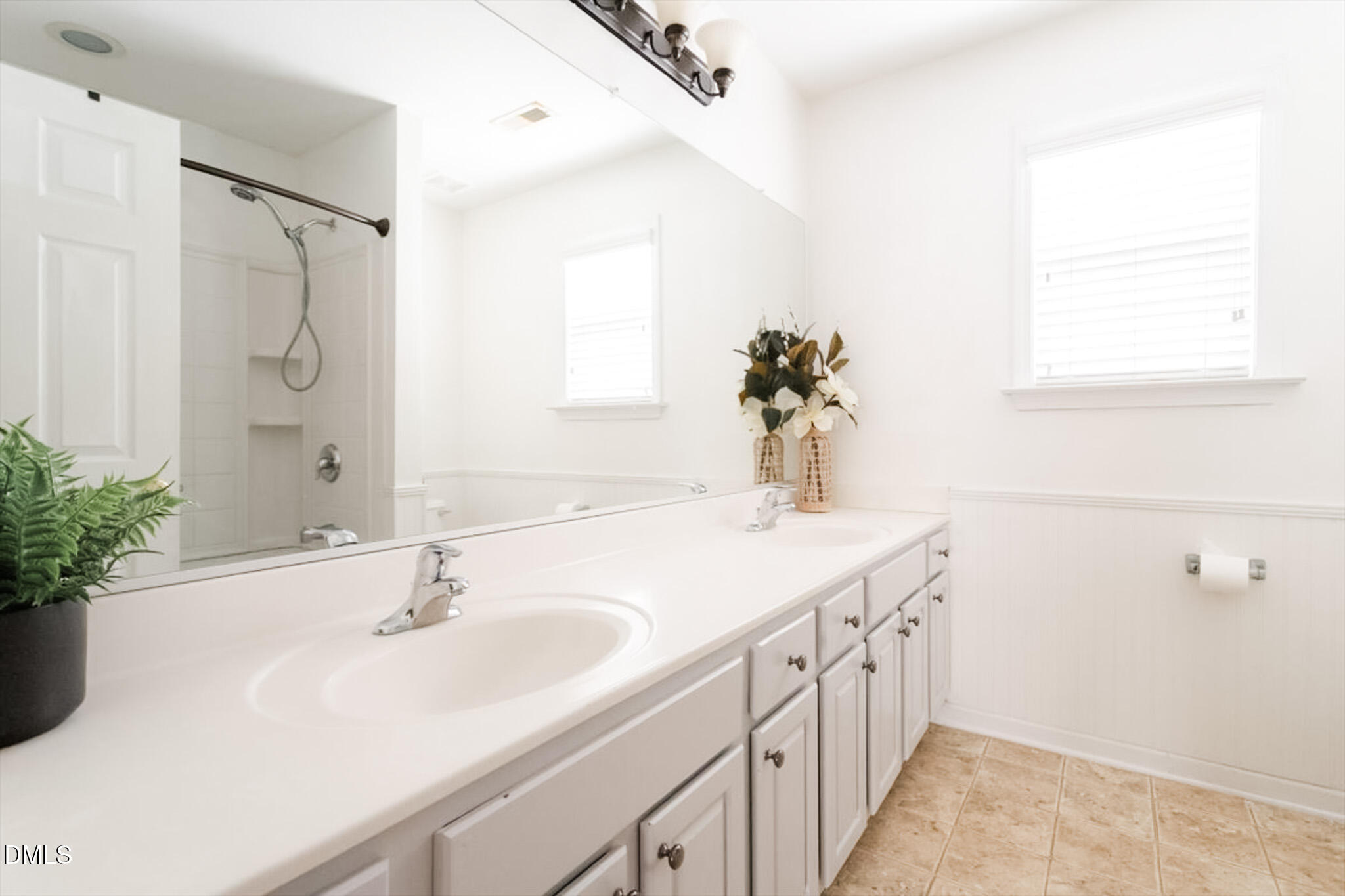 1124 Woodlands Creek Way