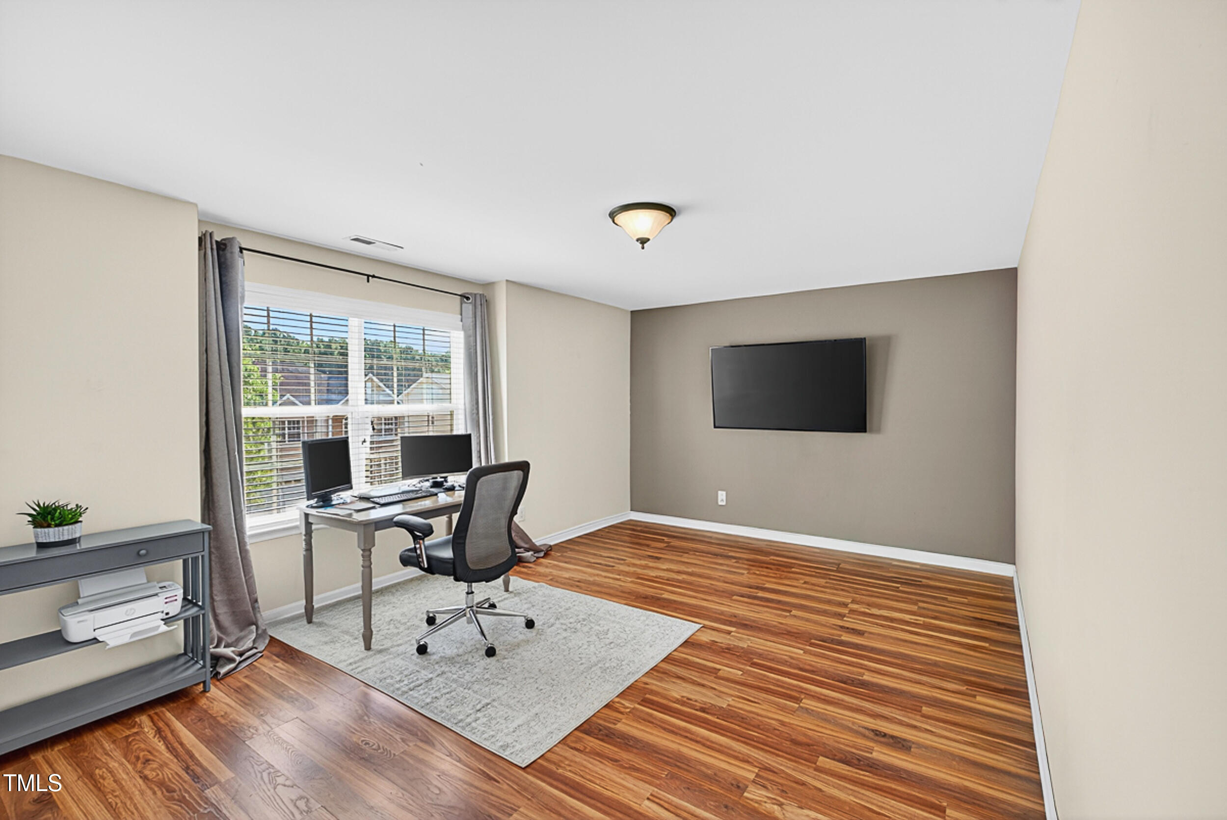 1124 Woodlands Creek Way