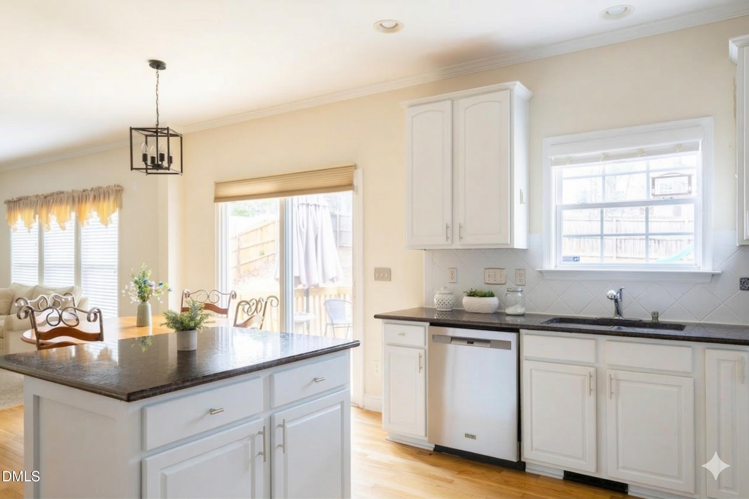 1124 Woodlands Creek Way