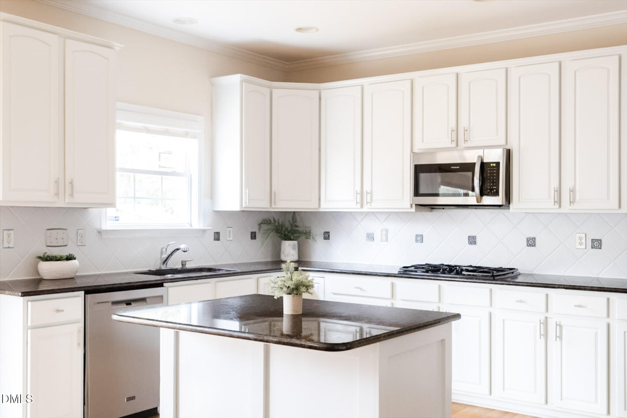 1124 Woodlands Creek Way