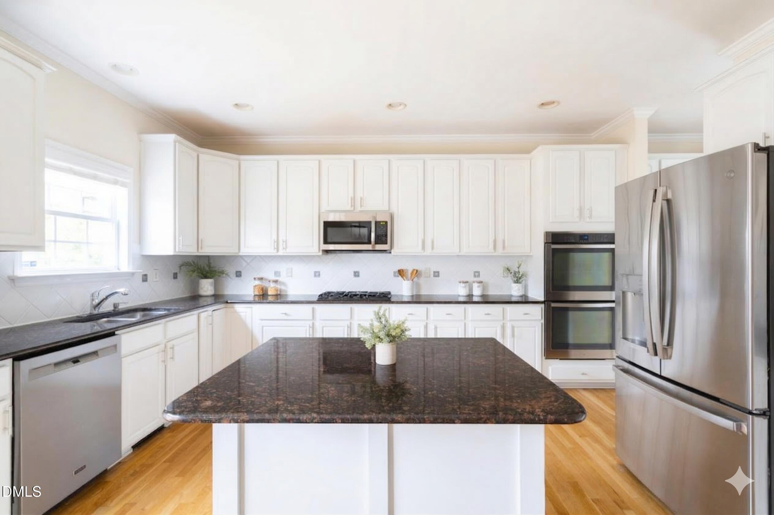 1124 Woodlands Creek Way