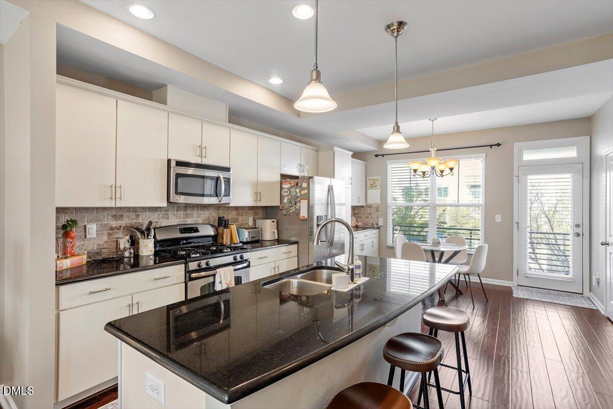 1427 Crafton Way