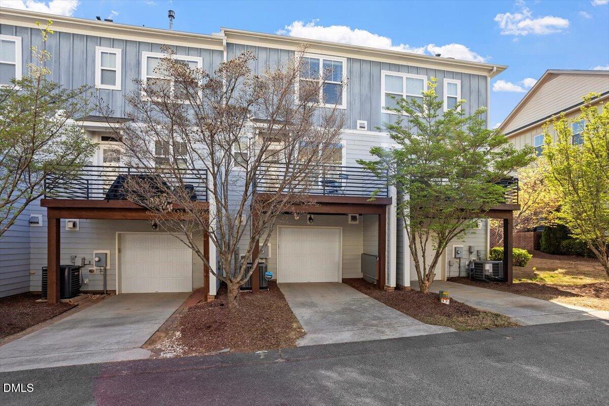 1427 Crafton Way