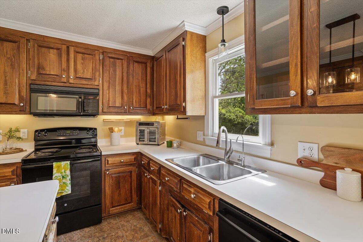 2700 Mary Marvin Trail