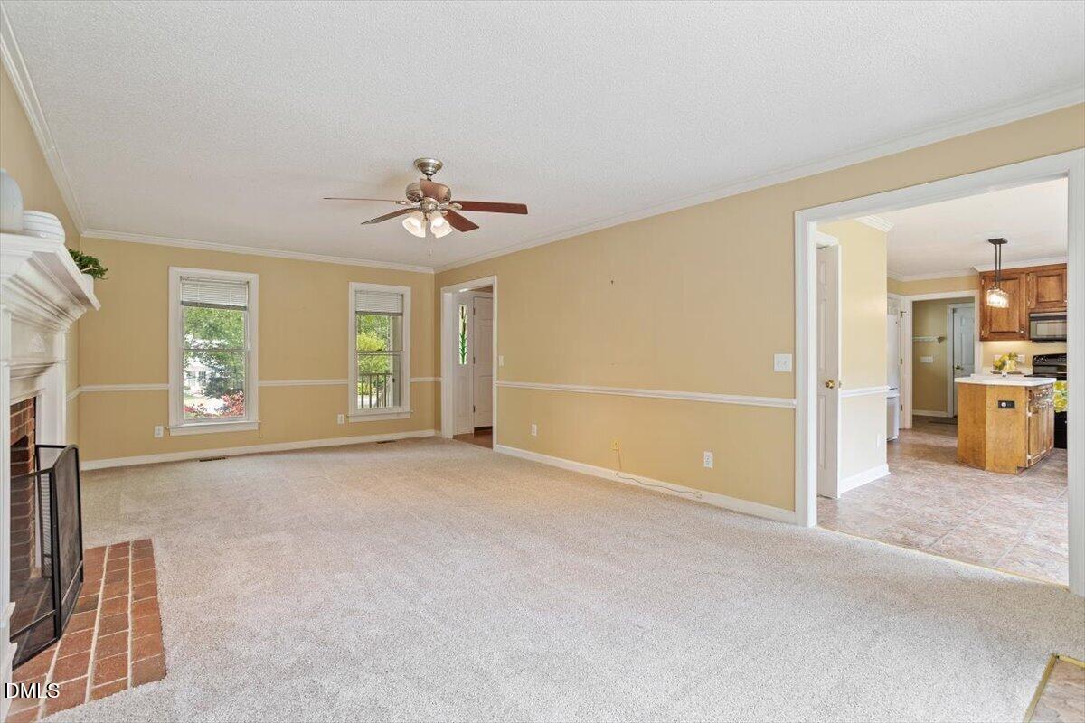 2700 Mary Marvin Trail