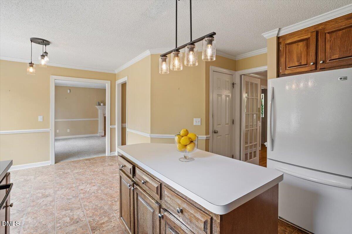 2700 Mary Marvin Trail