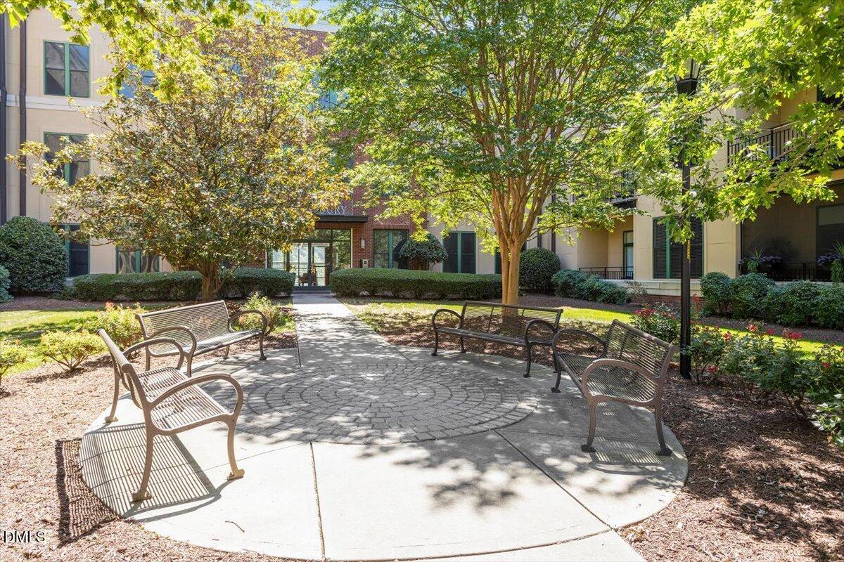 300 Finsbury Street Apt 115