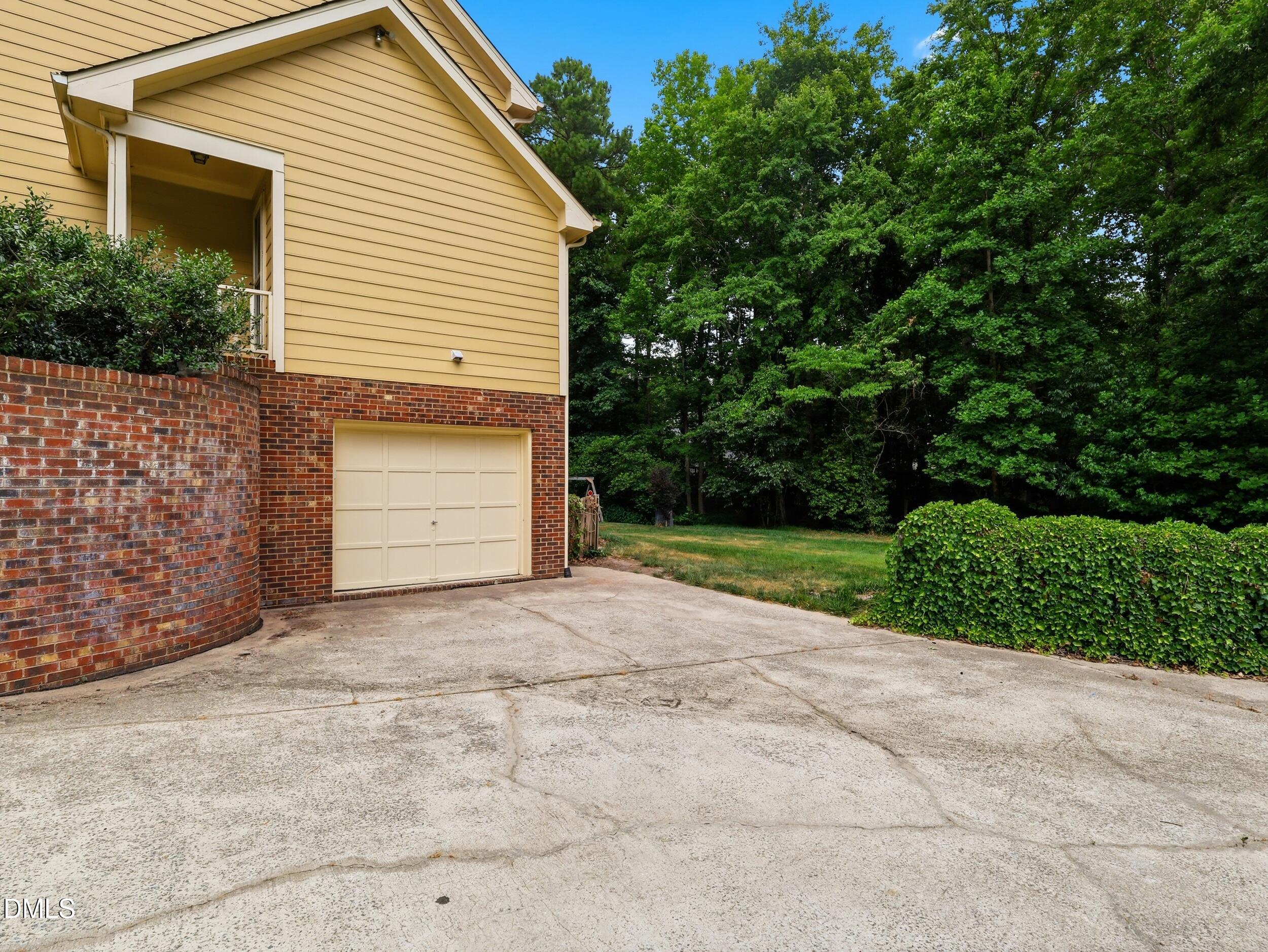 7312 Deer Track Drive