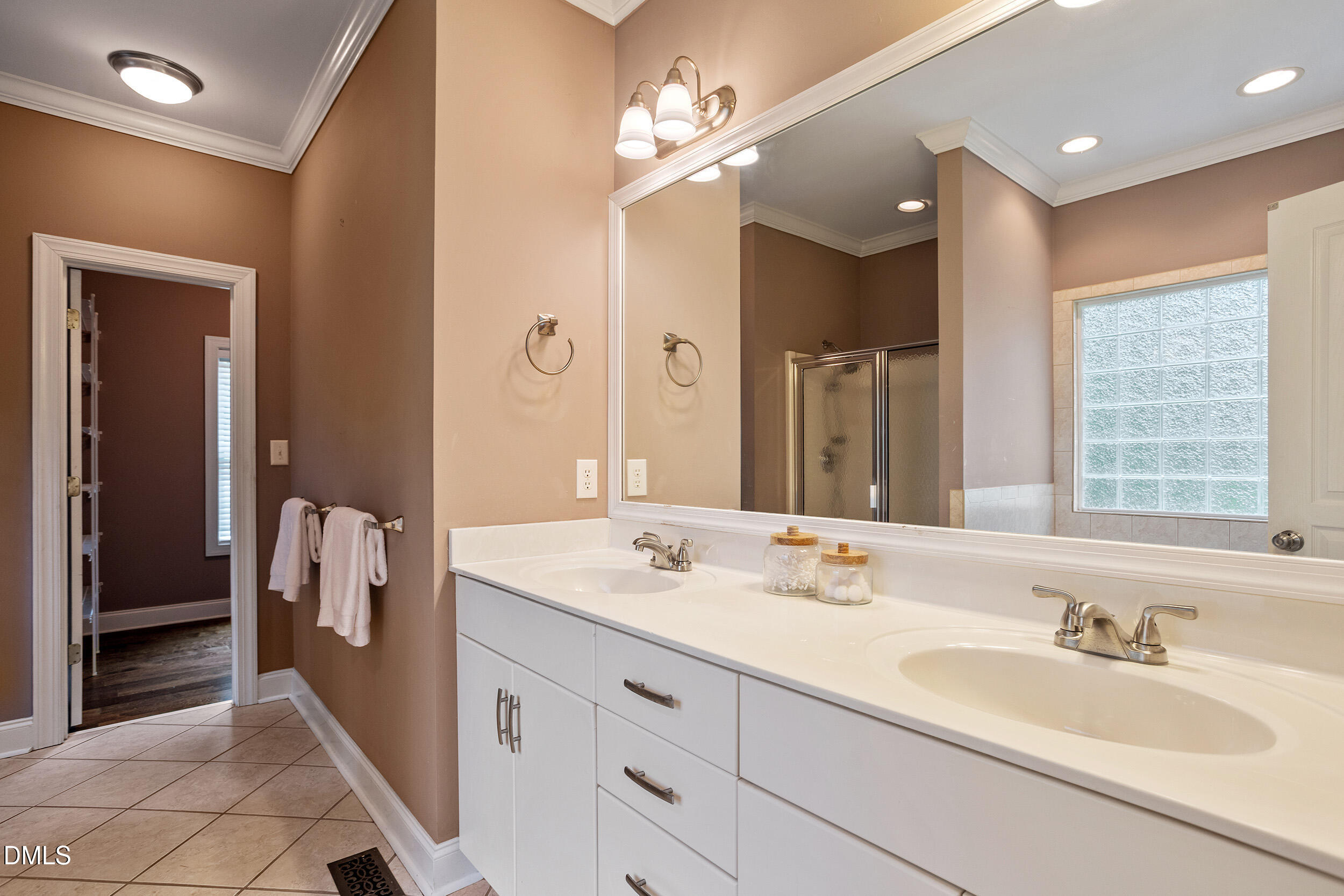 1408 Hall Boulevard