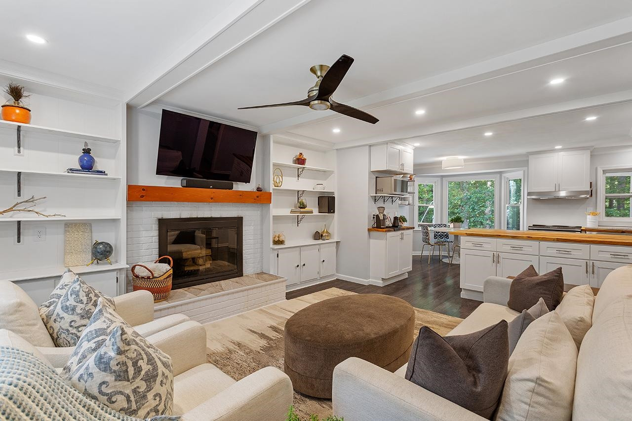 6236 Rushingbrook Drive