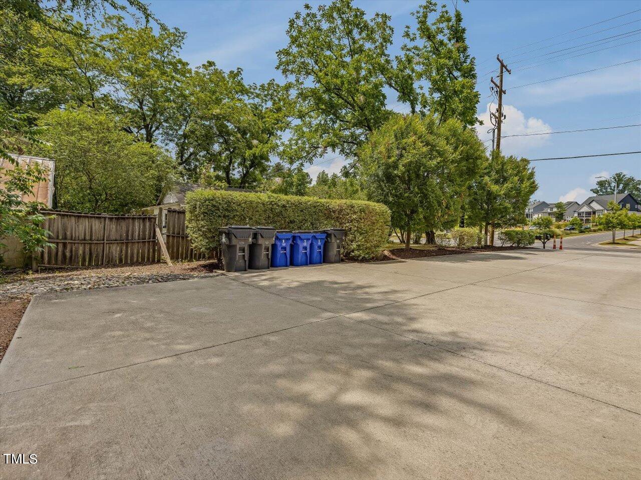 858 Thompson Street # C