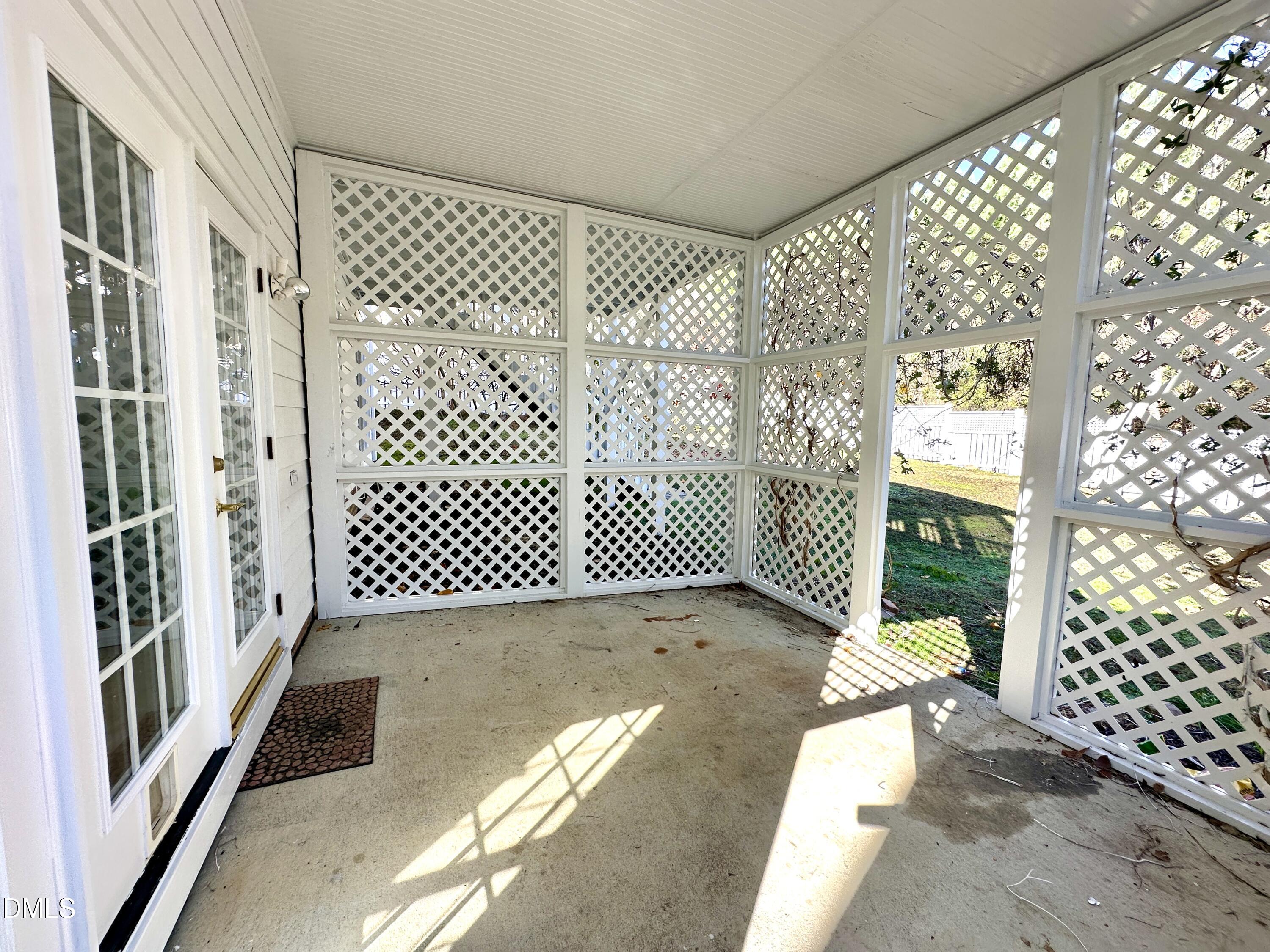 113 Hillspring Lane