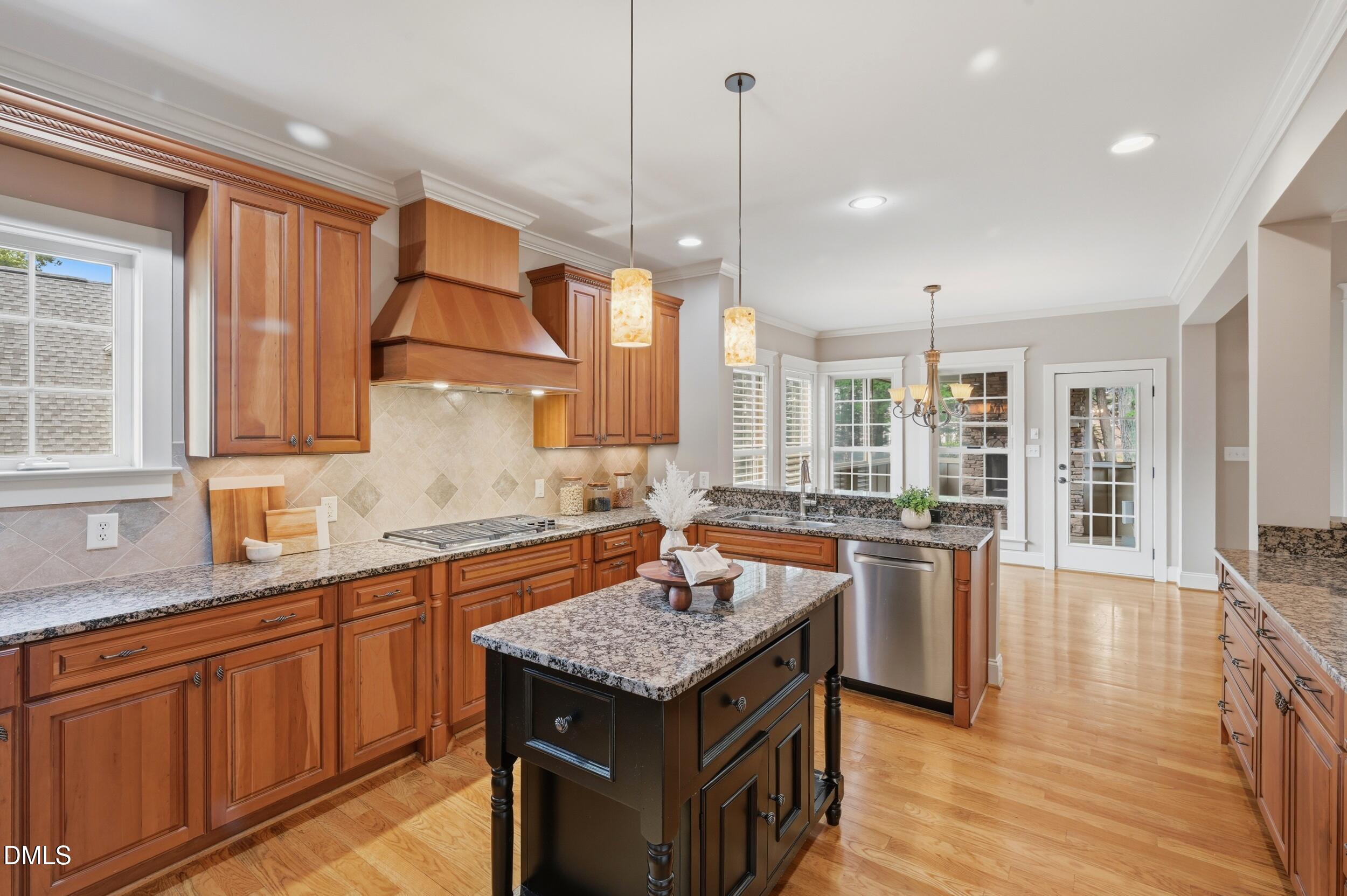 551 Mountain Laurel